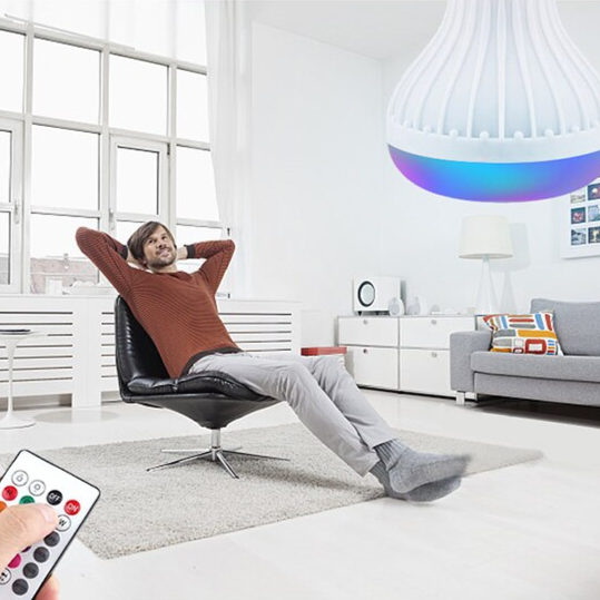 lampe et lecteur de musique