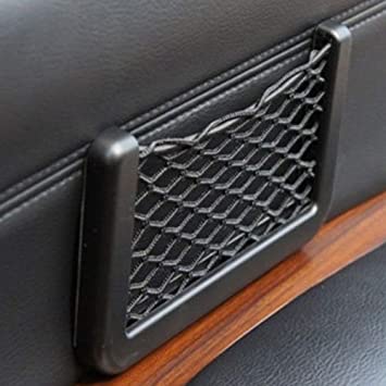 4 poches pour ranger les clés ou les factures pour garder votre voiture organisée